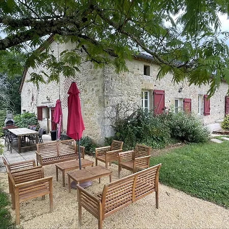 Ferme Saint Martin Le Redon Casa vacanze *